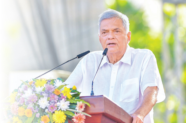 සහය දුන් රටවල් සහ IMF කොන්දේසි අනුව වැඩ නොකළහොත් රට නැවත පෝලිම් යුගයට එළඹිය හැකි බව ජනපති පවසයි