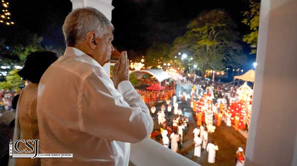 ඓතිහාසික දළදා පෙරහර නැරඹීමට ජනපති එක් වෙයි